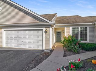 14025 Moraine Hills Dr, Huntley, IL 60142