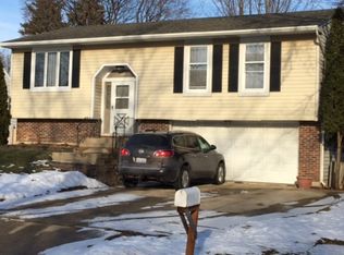 602 S 11th Ave, St Charles, IL