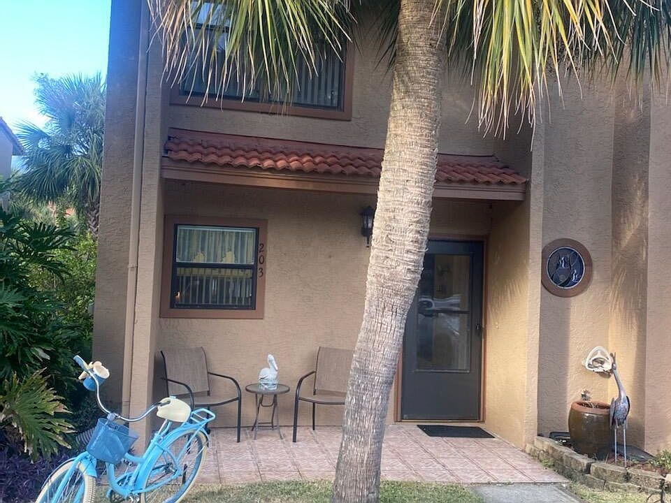 1st image of 203 Grande Island Blvd