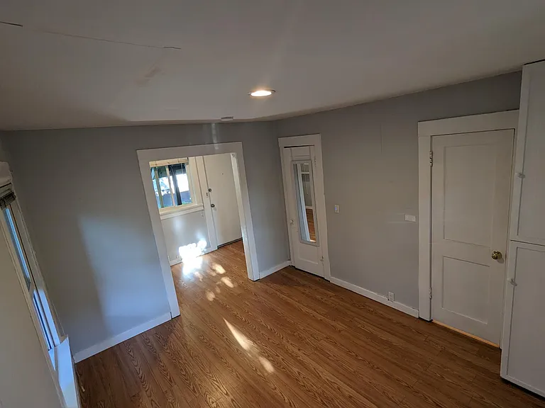 629 12th Ave E #A — Photo 12