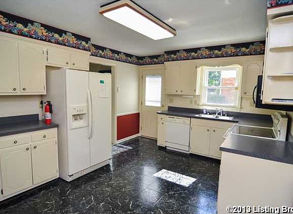 2nd image of 3105 Deibel Ct
