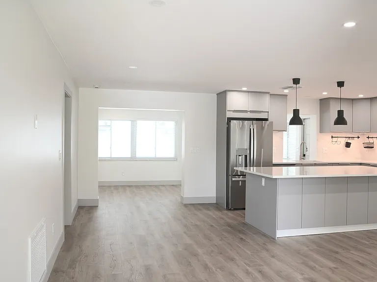 13795 Antigua Dr — Photo 6