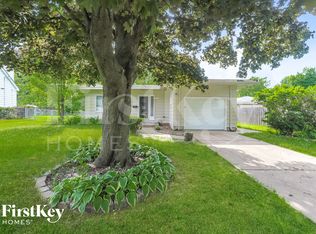 544 N Aldine Ave, Elgin, IL 60123