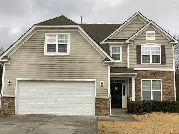 6513 Amber Bluffs Cres