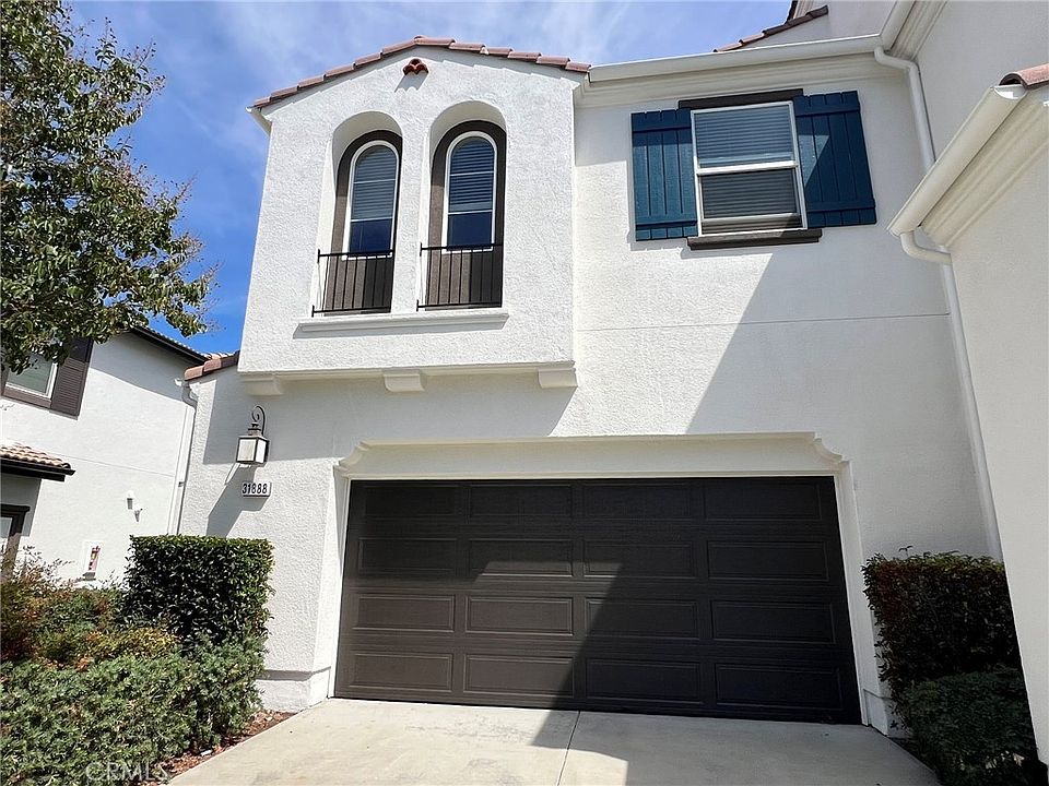 1st image of 31888 Calle Luz