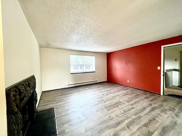 5032 S 58th St #D — Photo 12