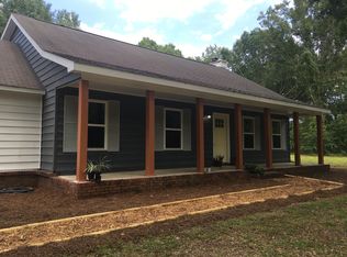 577 County Road 15, Headland, AL 36345