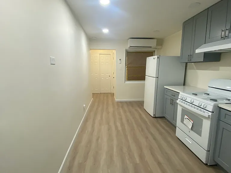 2609 Batchelder St #1 — Photo 3