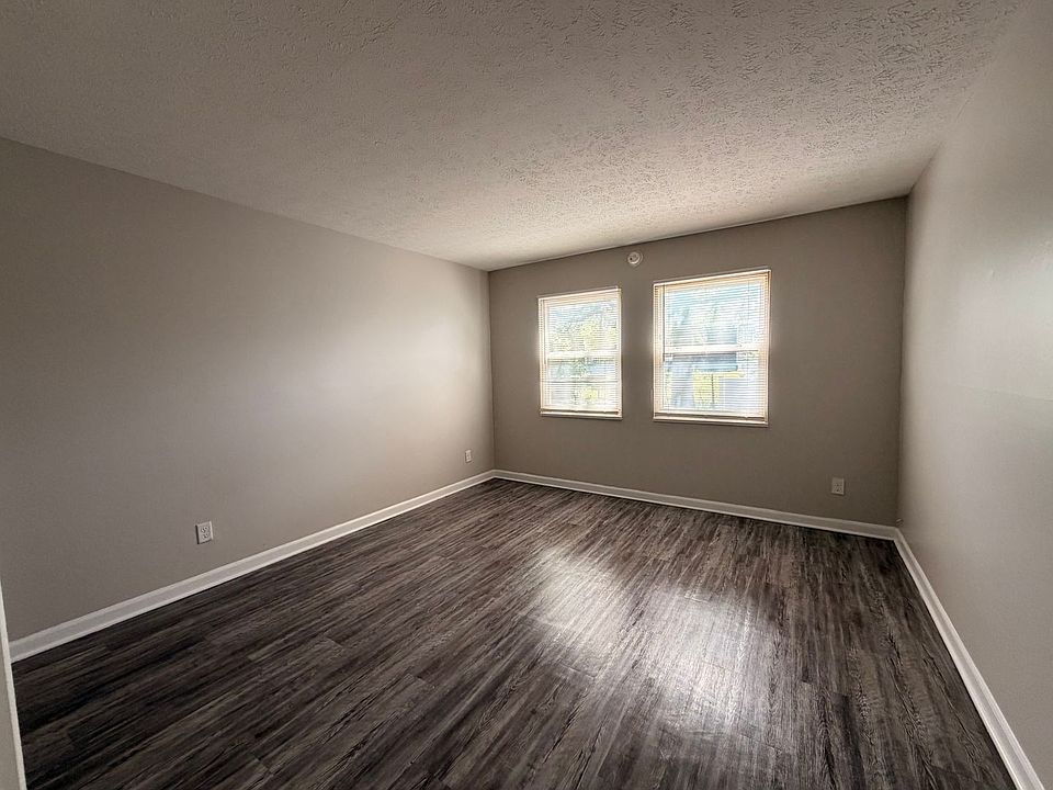 1st image of 810-811 Howard Ave #811-3W