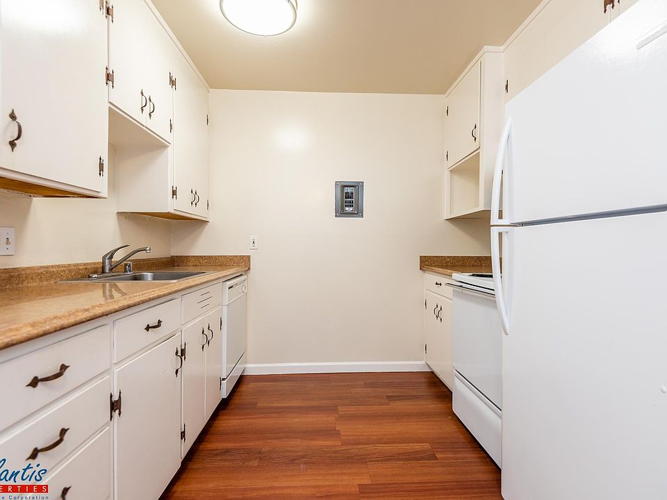 1st image of 167 Towne Ter #4