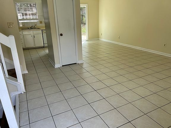 Livingroom & Diningroom