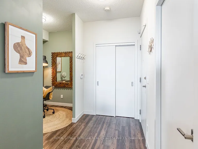 2093 Fairview St #1405 — Photo 4