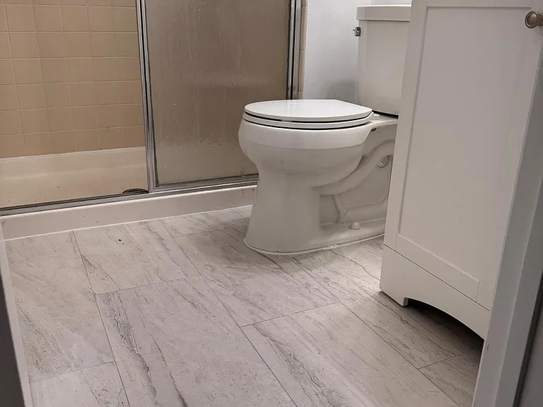 496 Westgate Dr — Photo 32