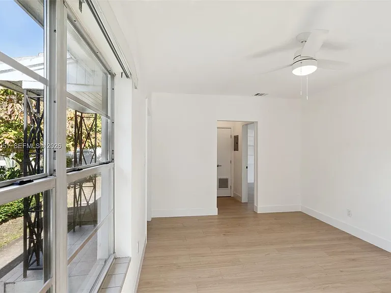 221 Antiquera Ave #8 — Photo 23