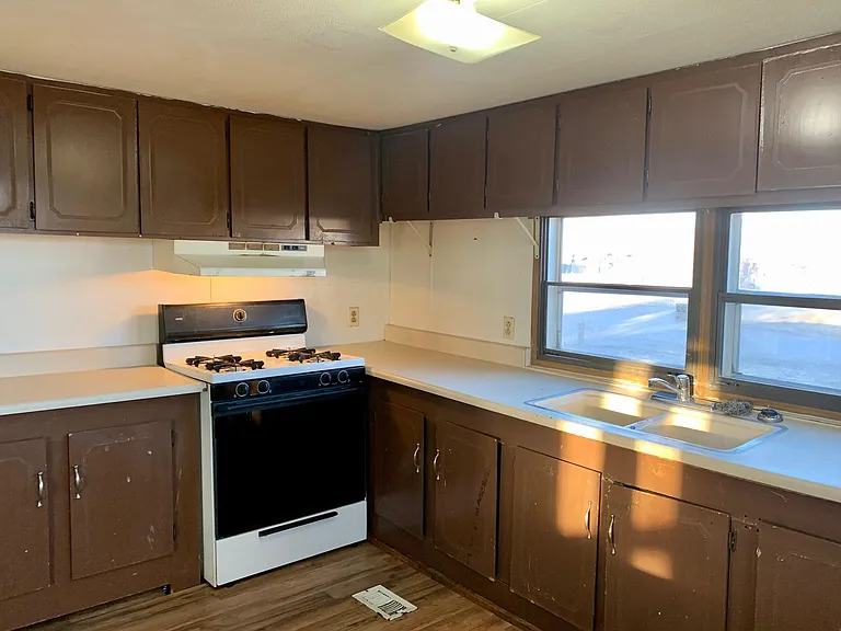 1101 Loring Ave #3 — Photo 5