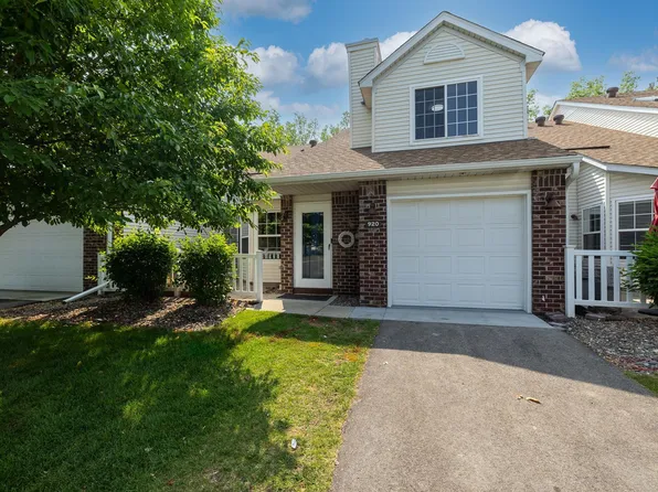 920 Old Town Dr, New Brighton, MN 55112