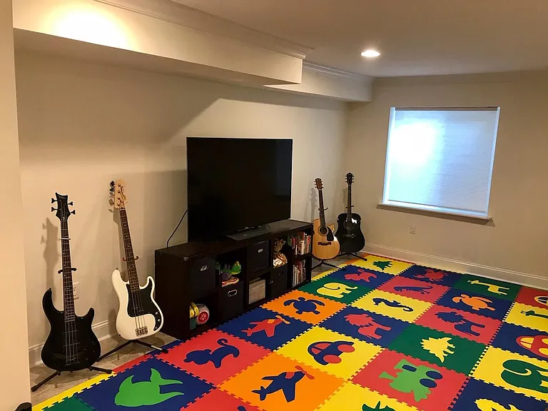 Fully finished basement (currently used as playroom/TV room)