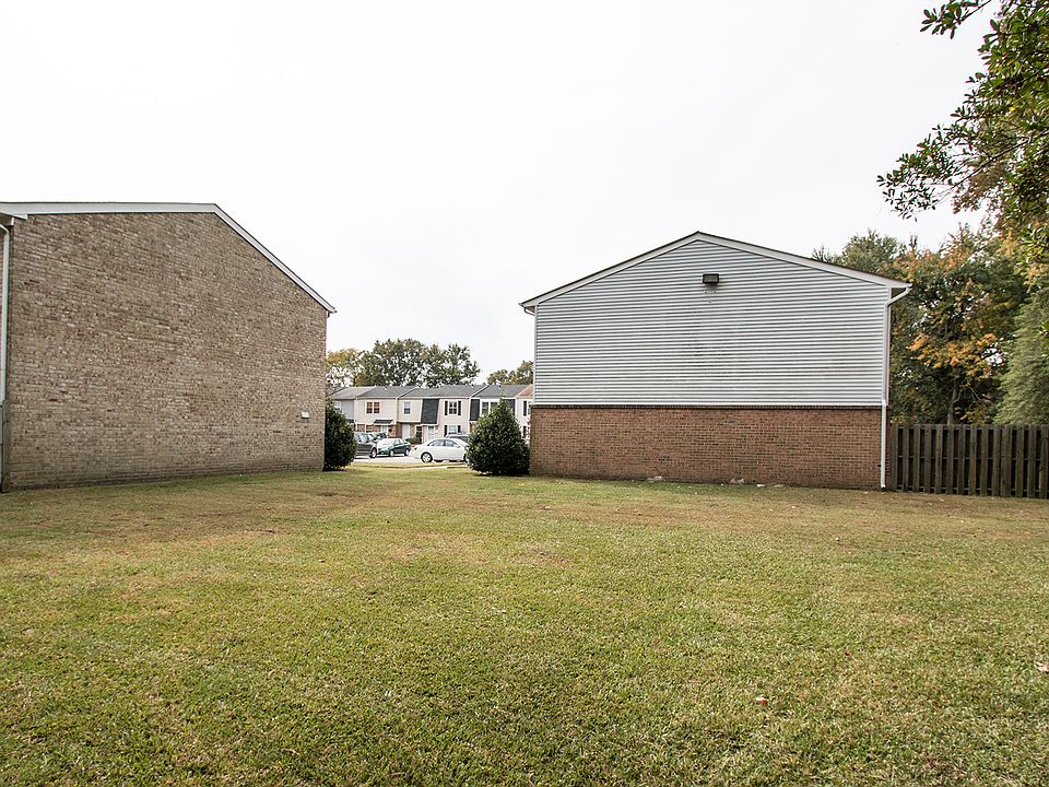 1st image of 4600 Greenwood Dr
