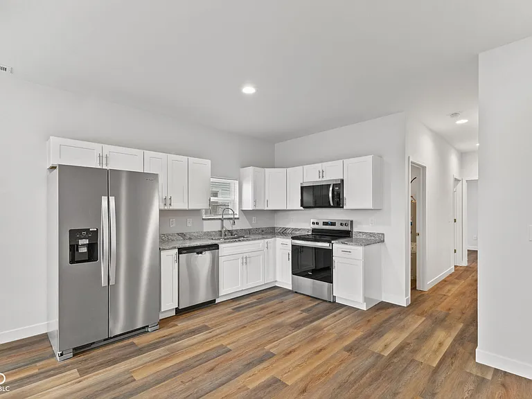 2711 Guilford Ave #A — Photo 6