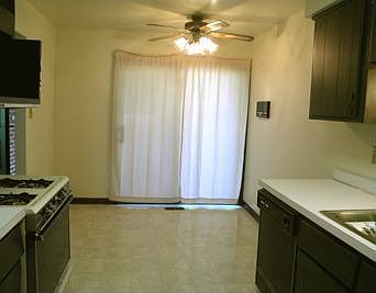 Kitchen Eating Area