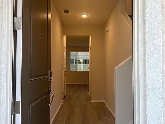 2nd image of 2059 Bergamot St