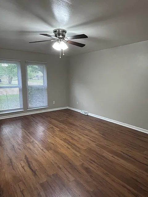 4 bed, 1203 sqft, $1,845 — Photo 2