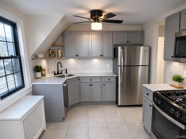 41 S Centre Ave Floor 2, Rockville Centre, NY 11570