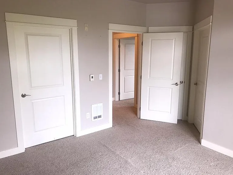 15730 116th Ave NE #402 — Photo 11