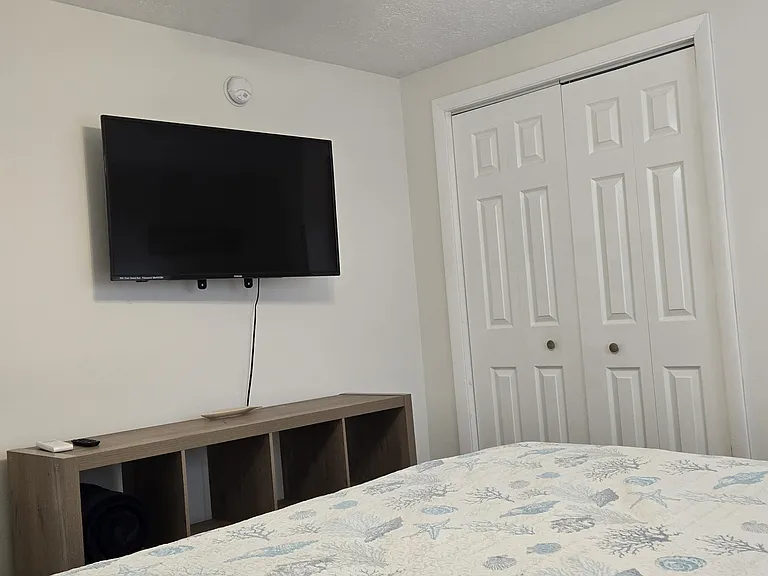 72 E Grand Ave #100 — Photo 30