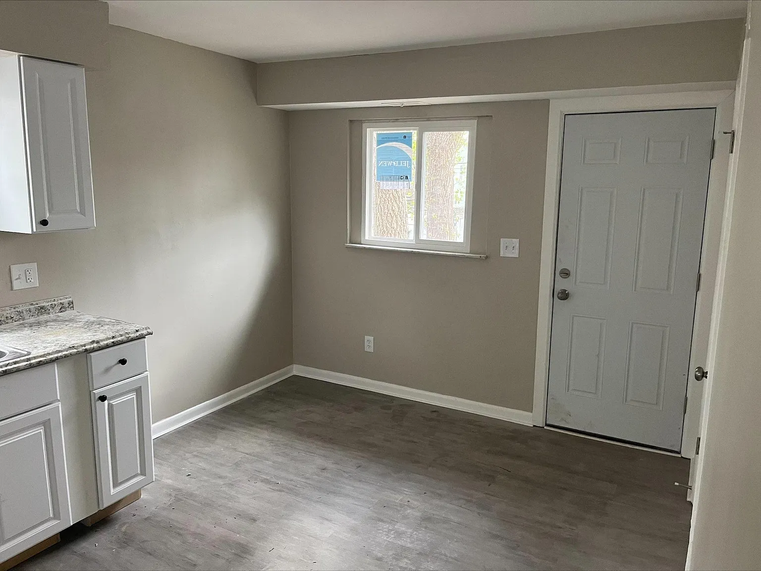 2 bed, 784 sqft, $1,000 — Photo 2