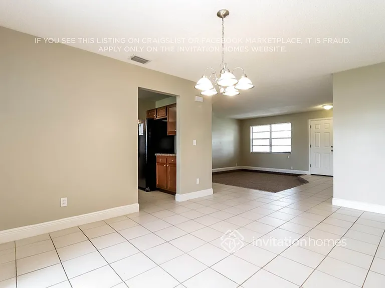 3416 SW Santa Barbara Pl — Photo 6