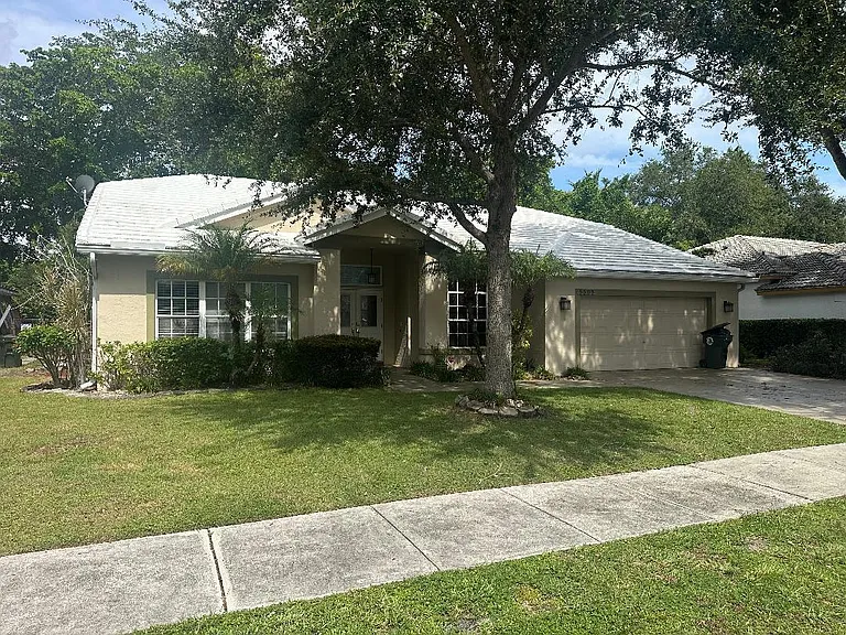 5503 NW 39th Ave — Photo 1