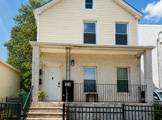 322 New St, Newark, NJ 07103