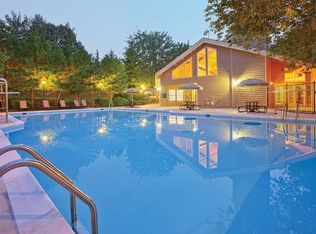 12840 Locbury Cir #12833D, Germantown, MD 20874