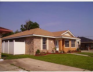 2nd image of 7320 Symmes Ave