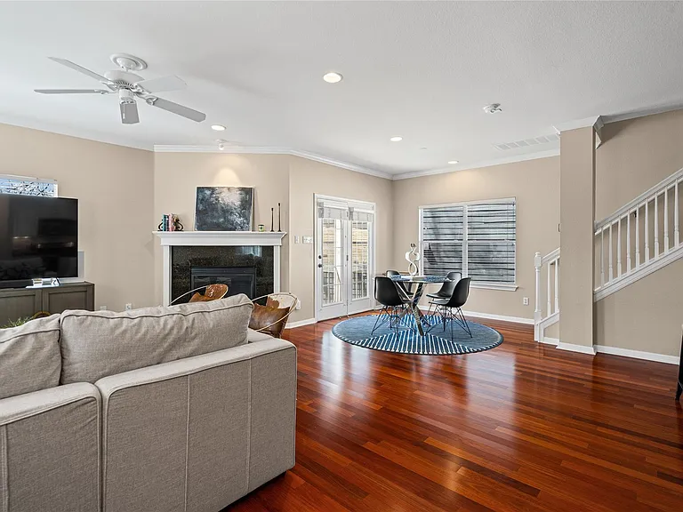 411 W Saint Elmo Rd #24 — Photo 9