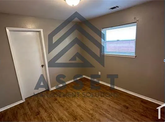 2121 N Wilburn Pl — Photo 9