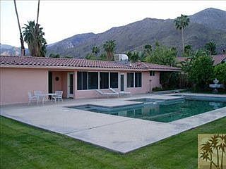 5th image of 570 E Mesquite Ave