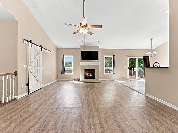 4th image of 1018 67th St