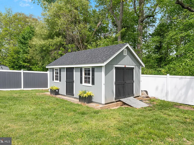 972 Log College Dr — Photo 33