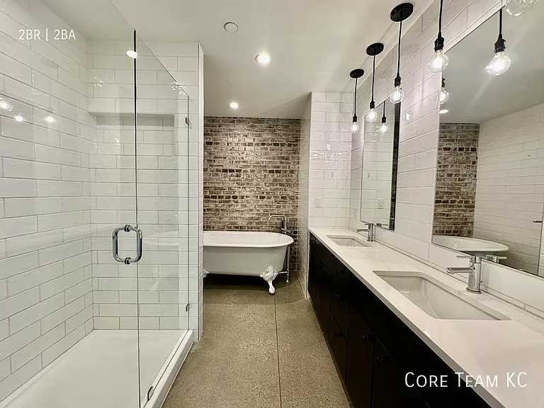 1513 Walnut St #502 — Photo 13