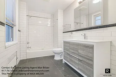 Rented by R New York