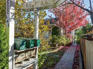 5622B Fauntleroy Way SW, Seattle, WA 98136