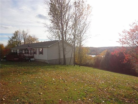2nd image of 1125 Hillman St