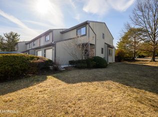 121 Bowne Ct #49, Matawan, NJ 07747
