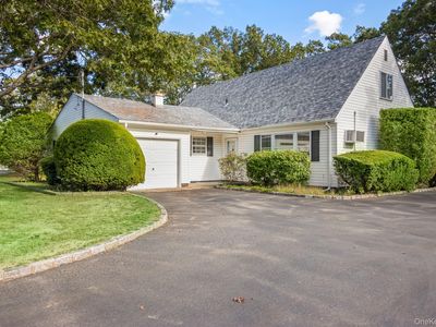 310 Babylon Street, Islip Terrace, NY, 11752