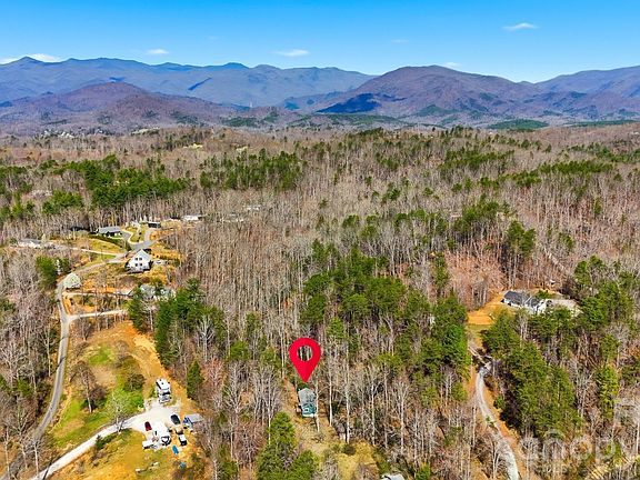 2nd image of 621 Wildlife Lake Rd