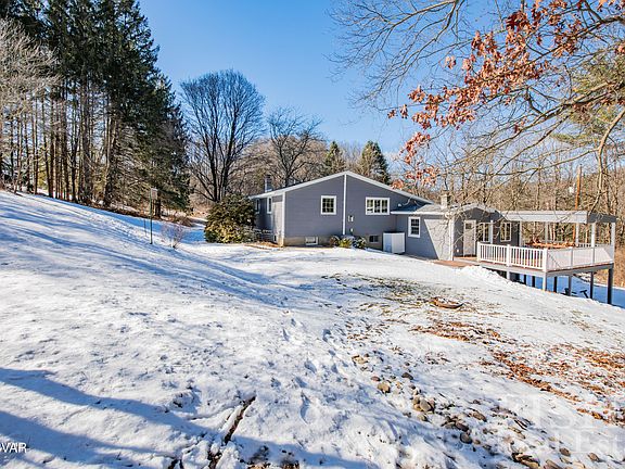 4th image of 1208 Hulings Rd