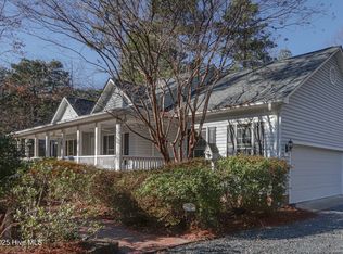 203 Lazar Ln, Southern Pines, NC 28387