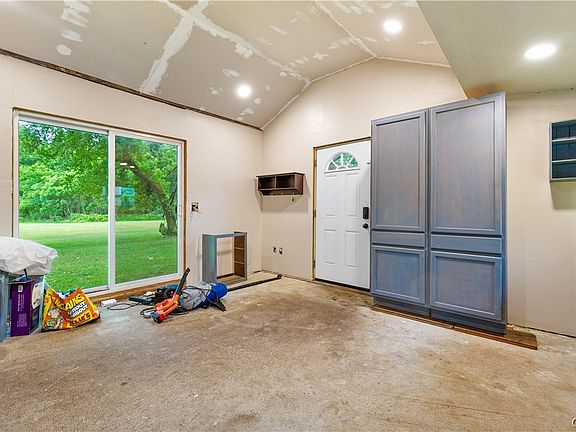 5th image of 5091 Westmoreland Rd